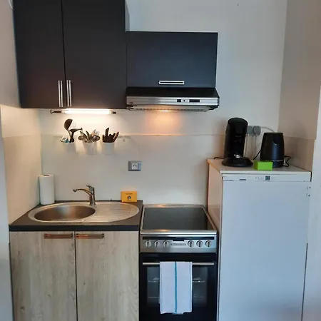 Les Buttes : Apt 2 Prs, 1 Ch : Parking Prive Dijon Exterior photo