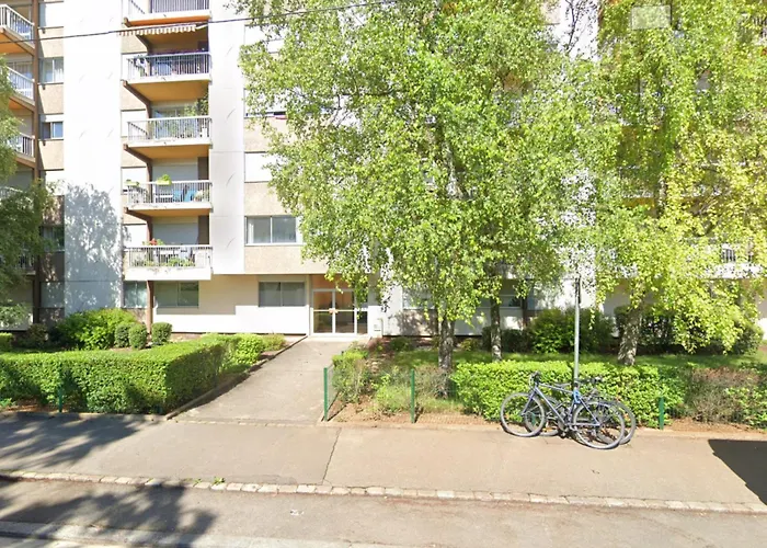 Les Buttes : Apt 2 Prs, 1 Ch : Parking Prive